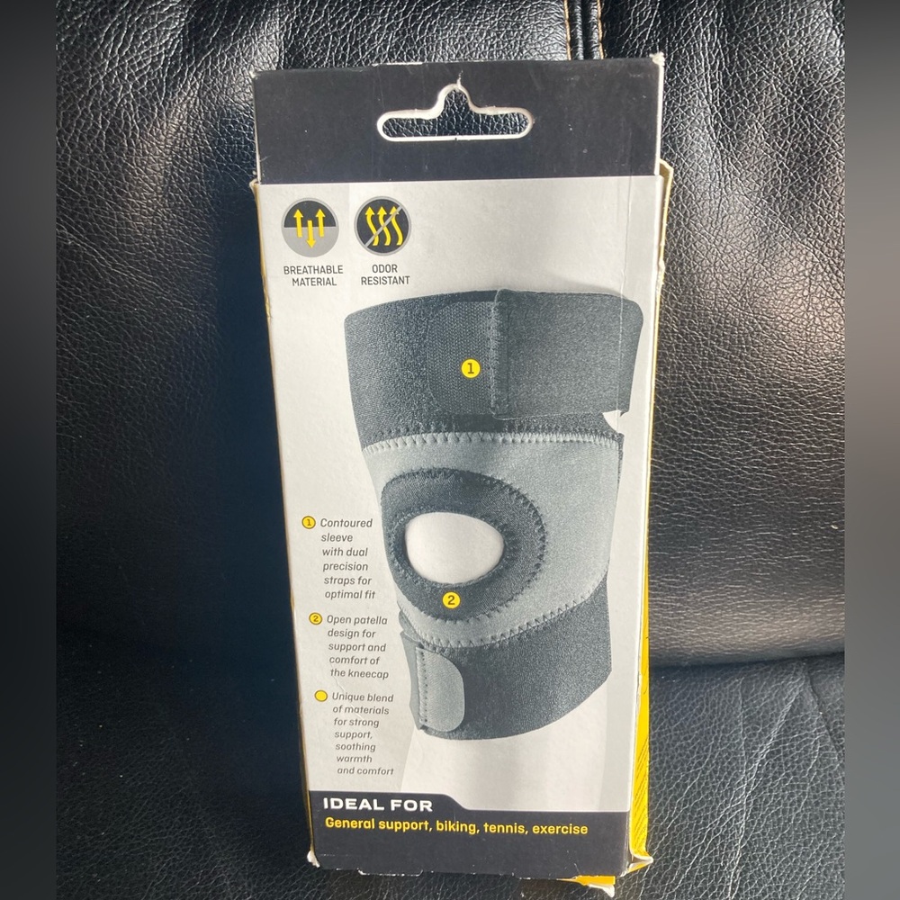3M Futuro Knee Performance Support - Picture 3 of 8